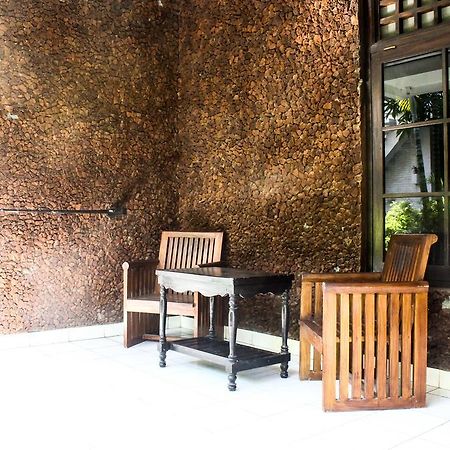 Berlian Inn Kuta  Exterior photo
