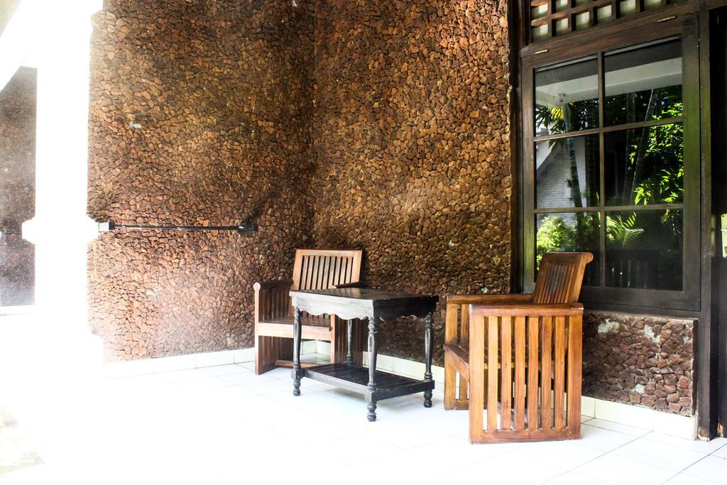 Berlian Inn Kuta  Exterior photo